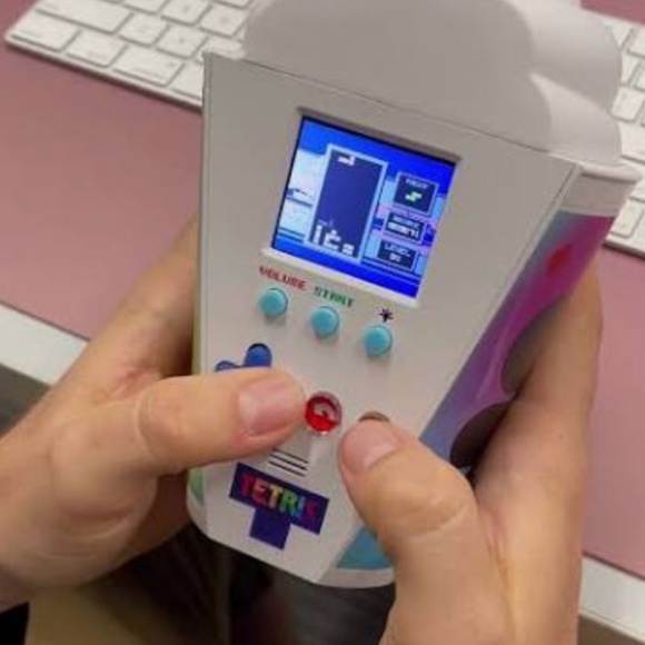 Slurpee + TETRIS Handheld Game Device Collectible - Picture 4 of 9